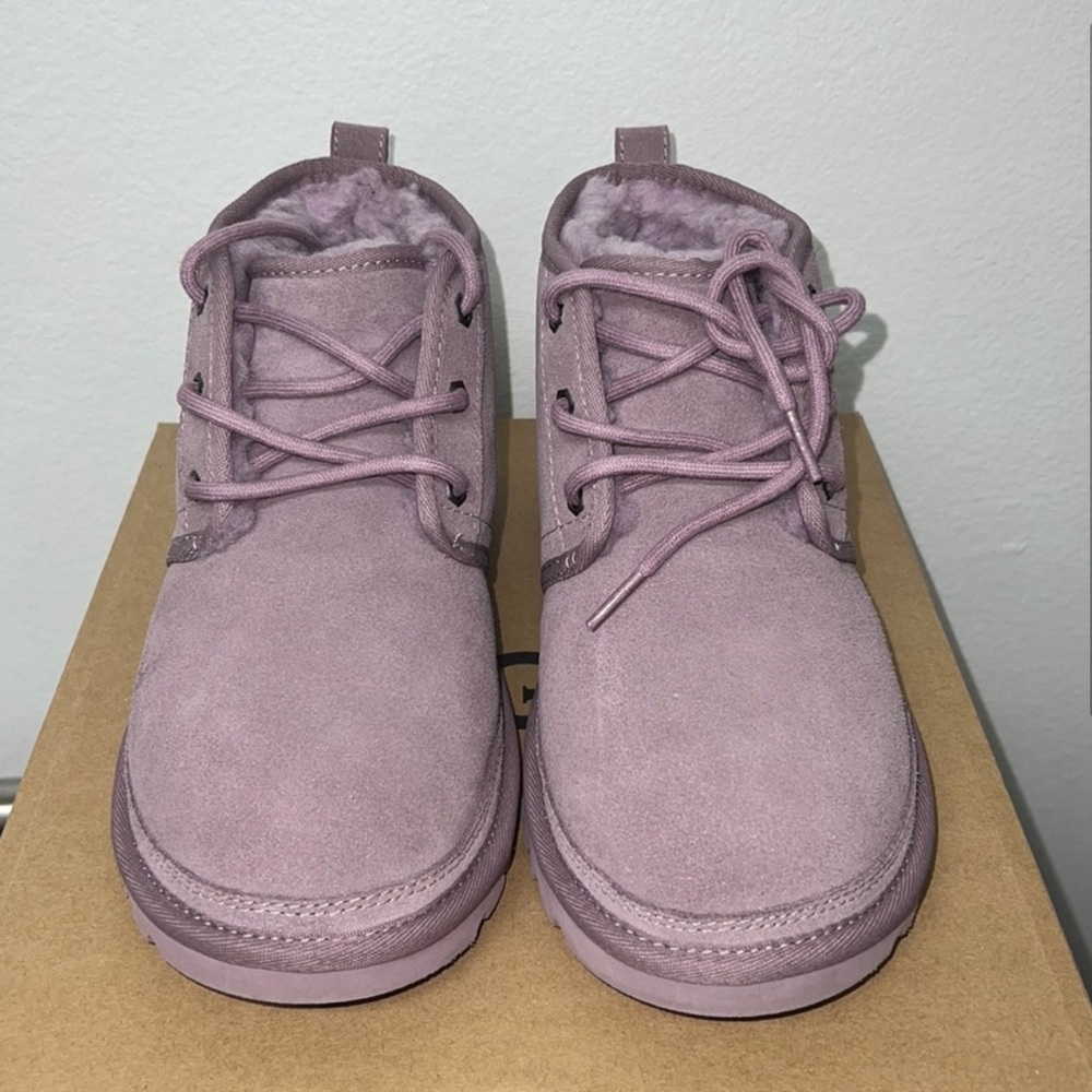 Ugg Neumel - image 2